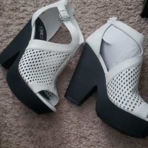 GBG Platform Wedges